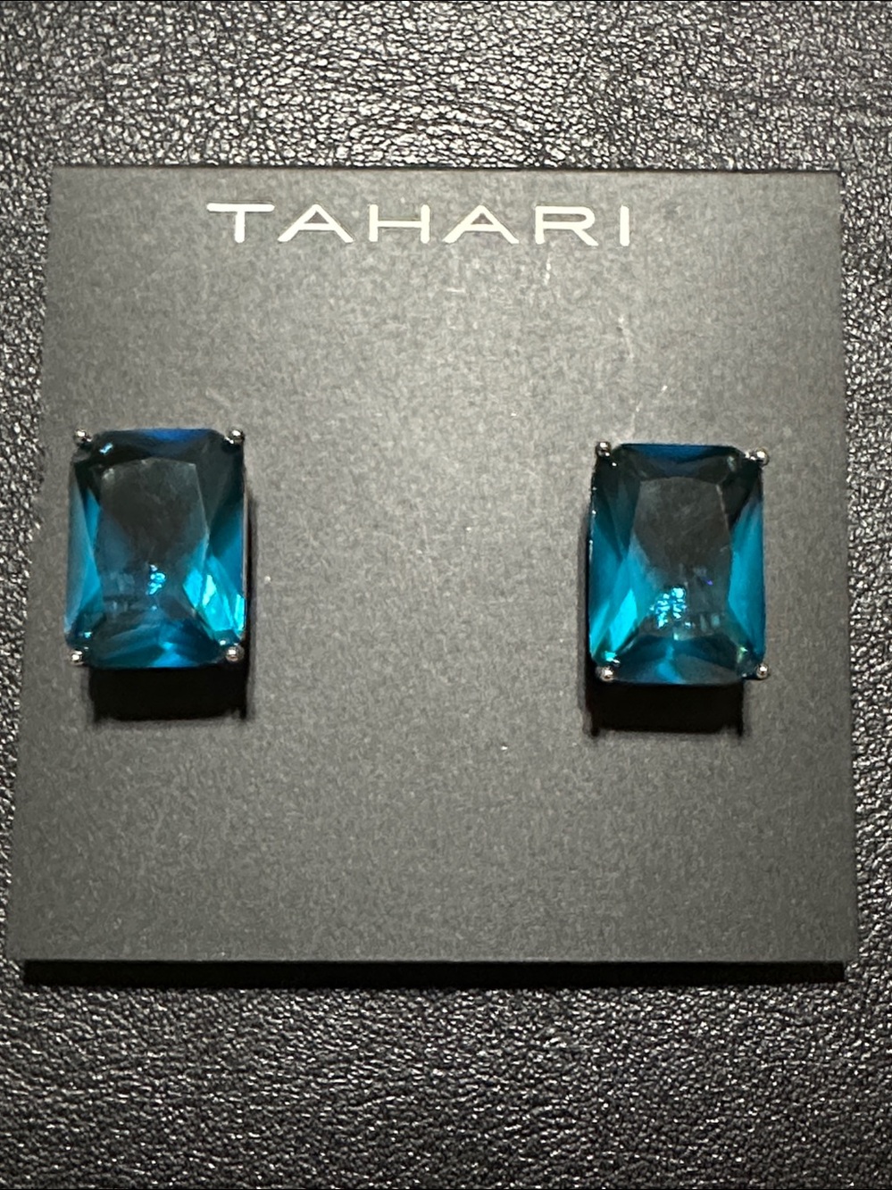 TAHARI Silver Tone Statement Blue Stone Clip On Earrings - Picture 12 of 16